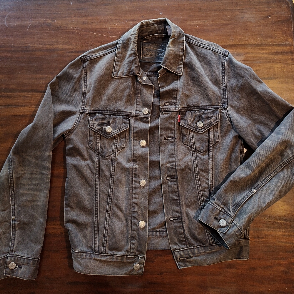Levi's Men's Small Faded Black Denim Jacket